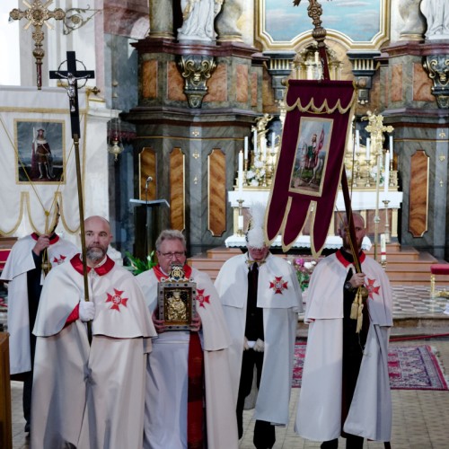 Les chevaliers de l'Ordre de Malte dans leur procession
