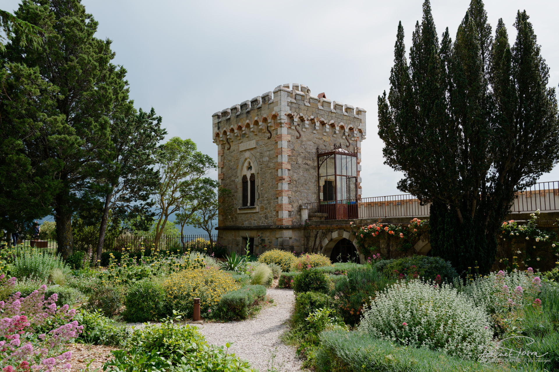 Rennes-Le-Château, dans le jardin de la villa Bethanie, la Tour Magdala