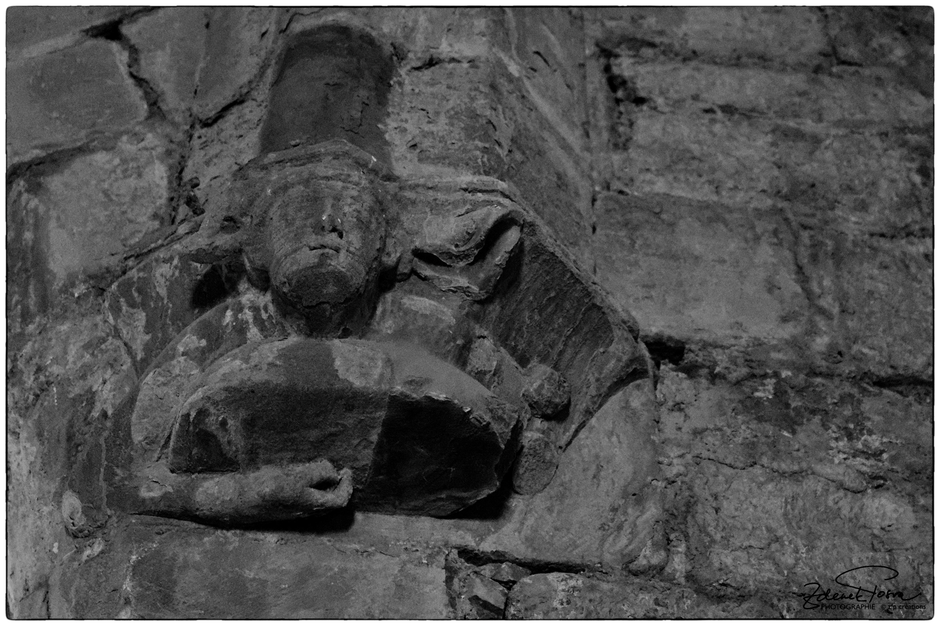 Le château de Puivert, la troisième salle, les musiciens