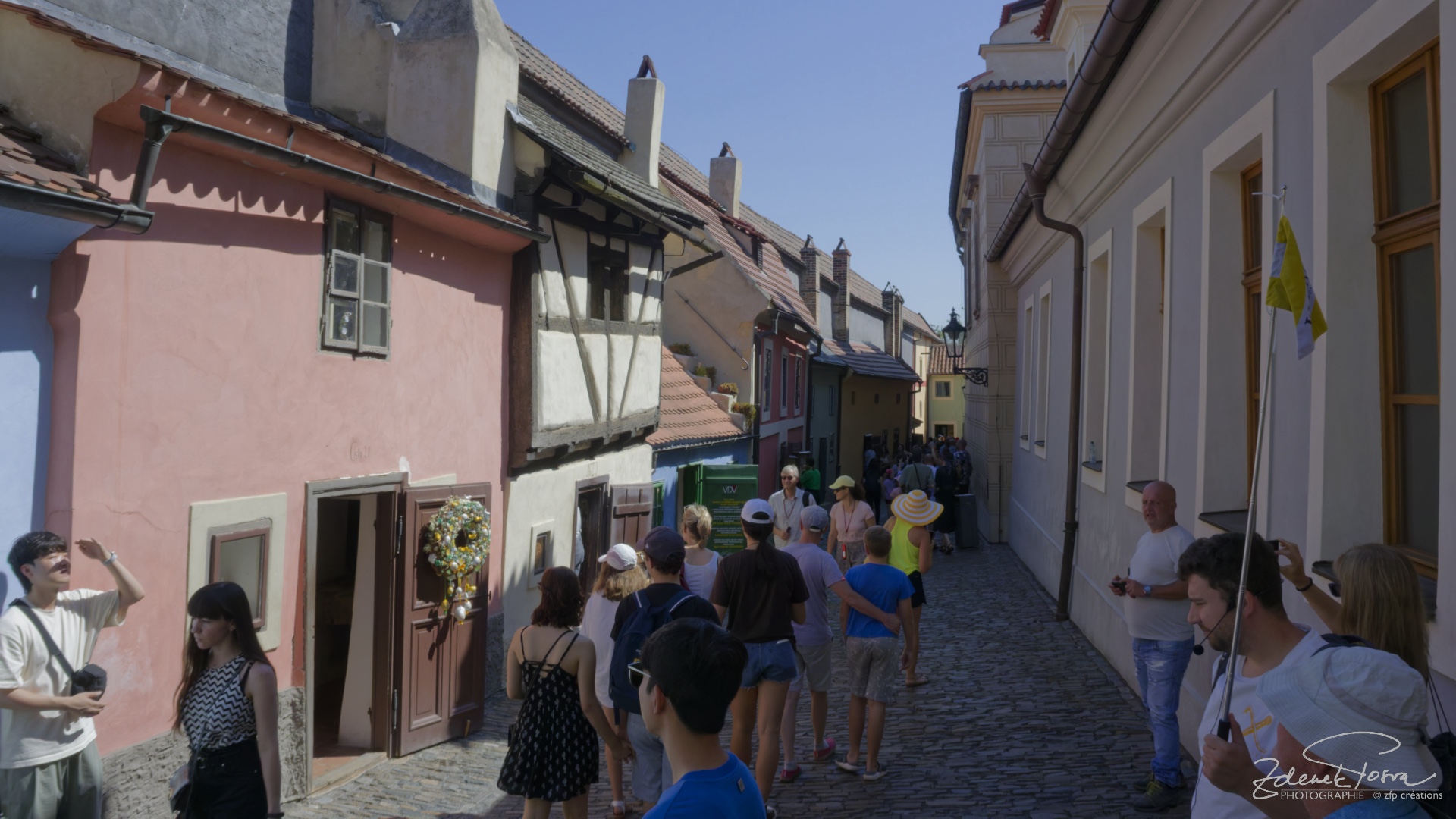 La Ruelle d'orée (Zlatá ulička) vers les remparts du château