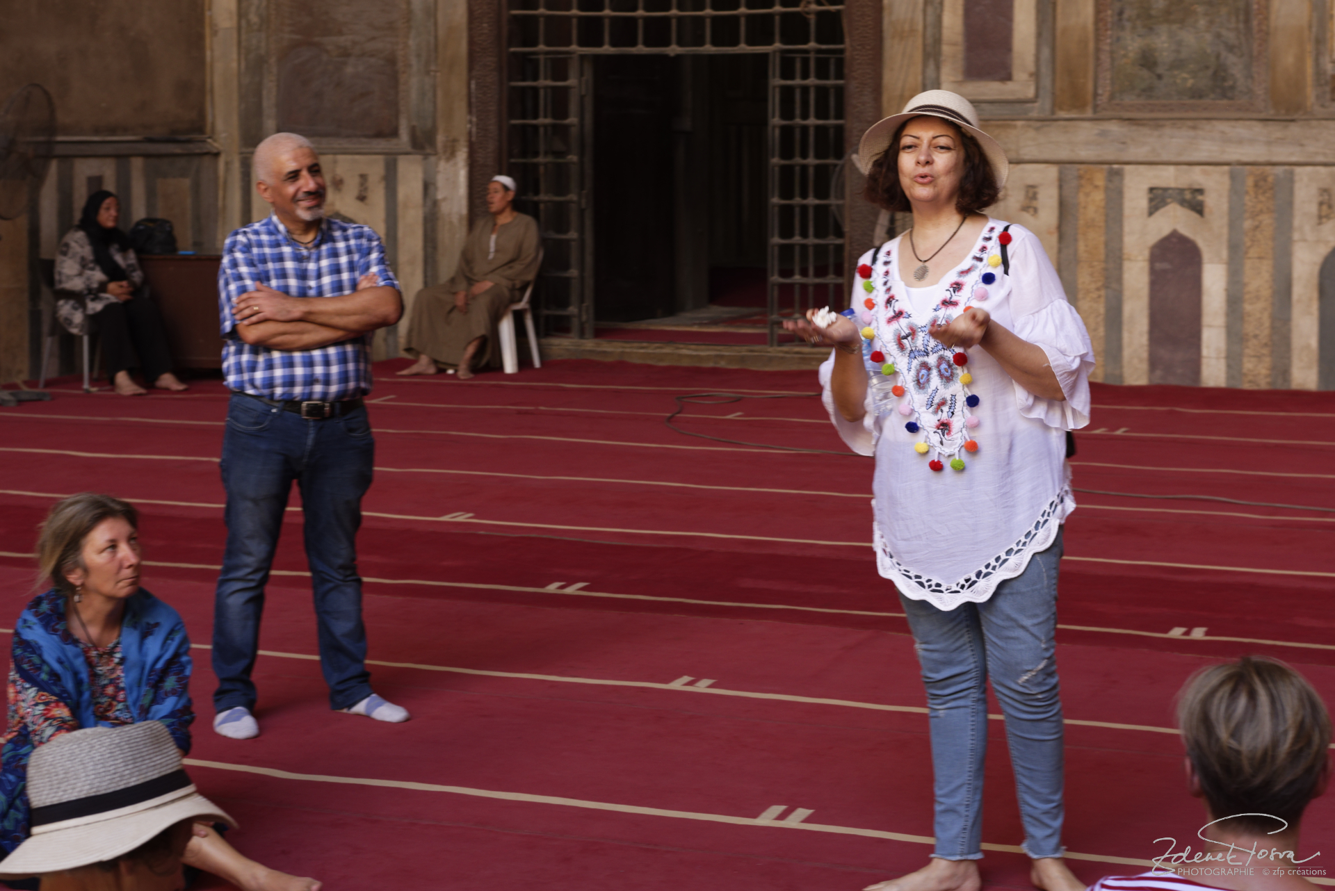 A l'intérieur de la Mosquée du Sultan Hassan au Caire