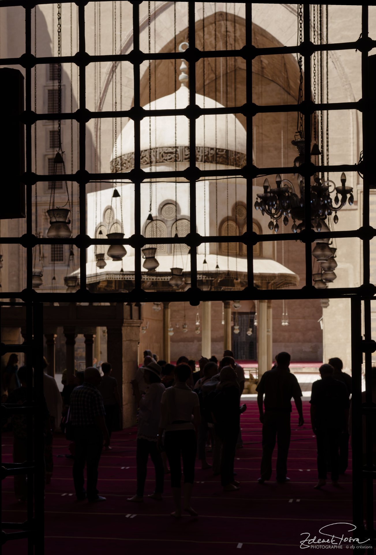 A l'intérieur de la Mosquée du Sultan Hassan au Caire