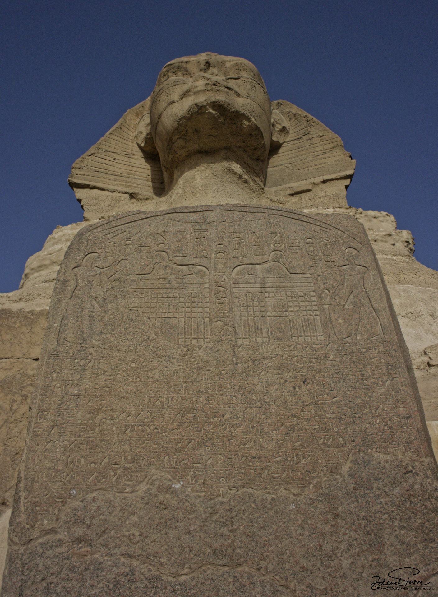 Entre les pattes du Sphinx