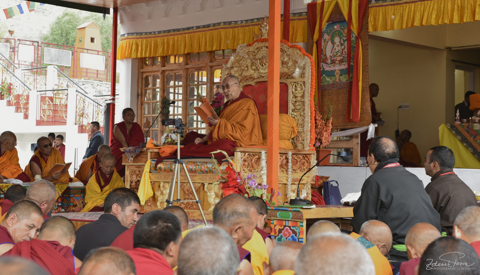 L'enseignement de Dalaï-Lama au monastère Diskit, la valée Nubra