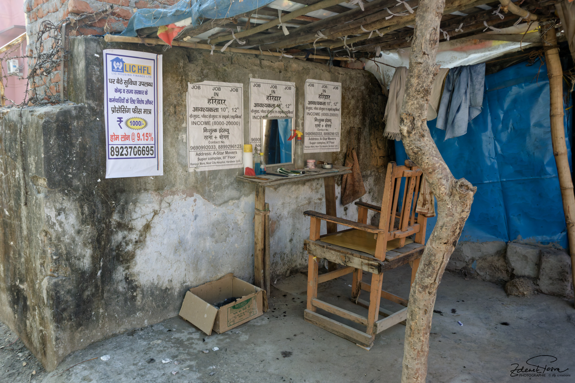 Un salon de barbier - coiffeur à Haridwahr