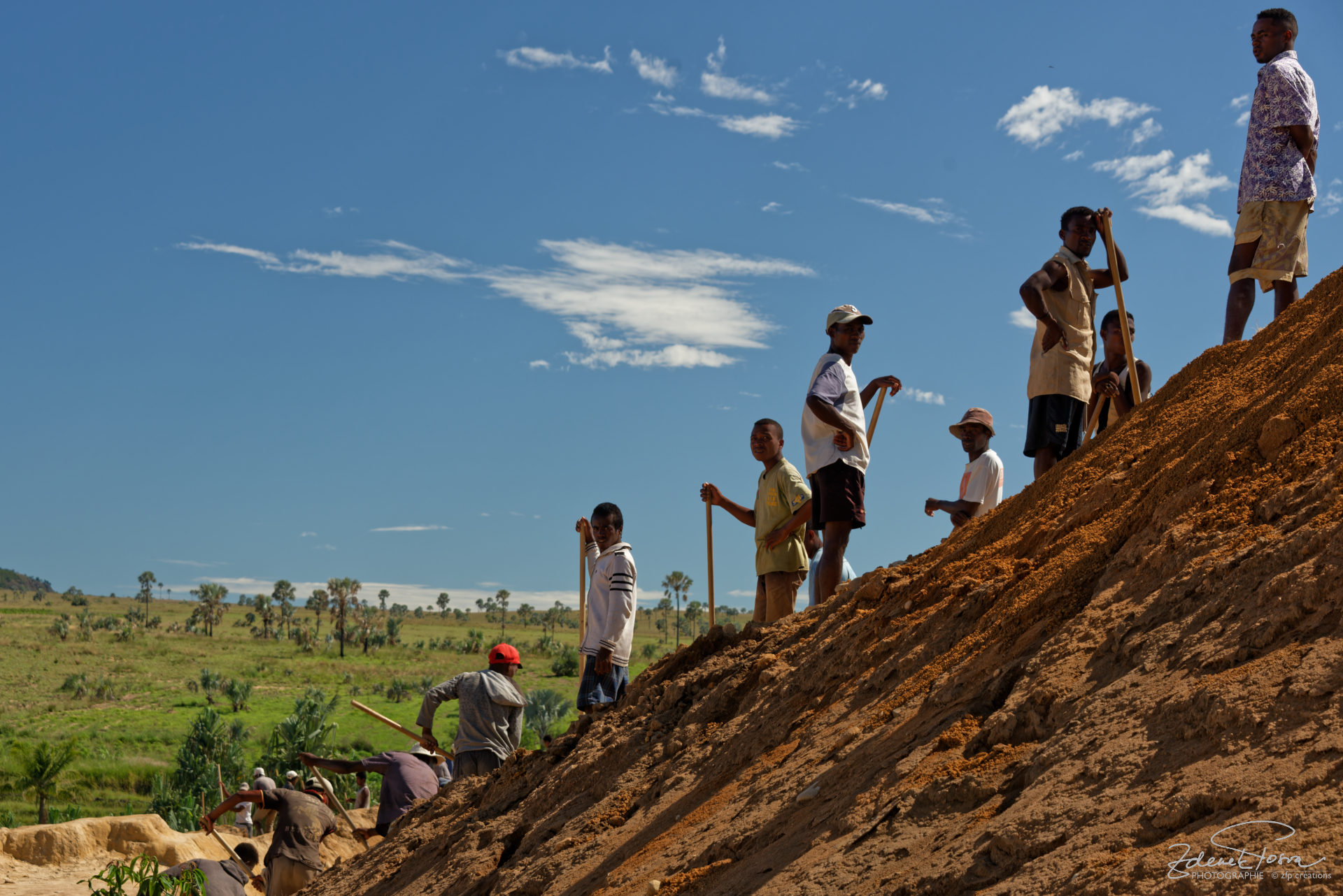 Les chercheurs des pierres précieuses