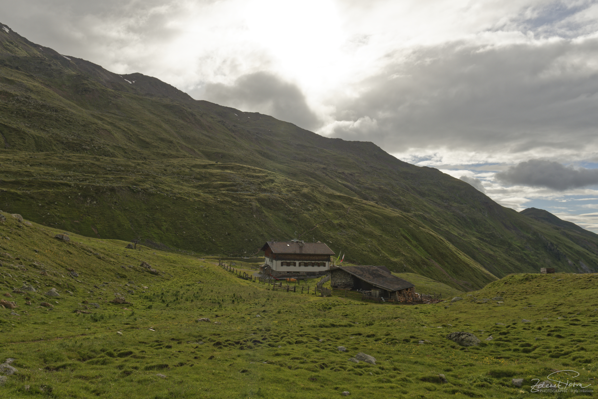 Sesvennahütte, 2262 m