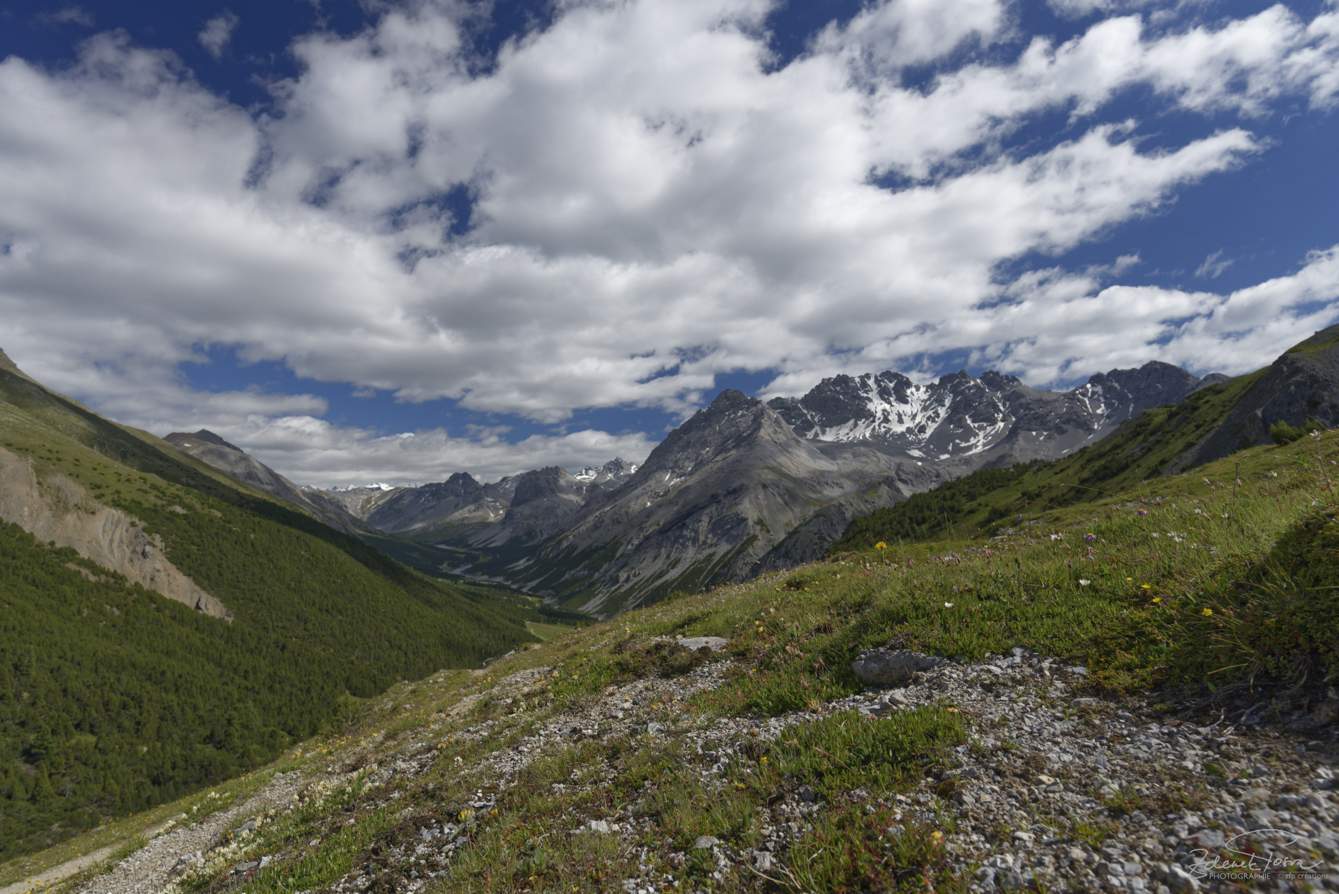 Val Mora 
