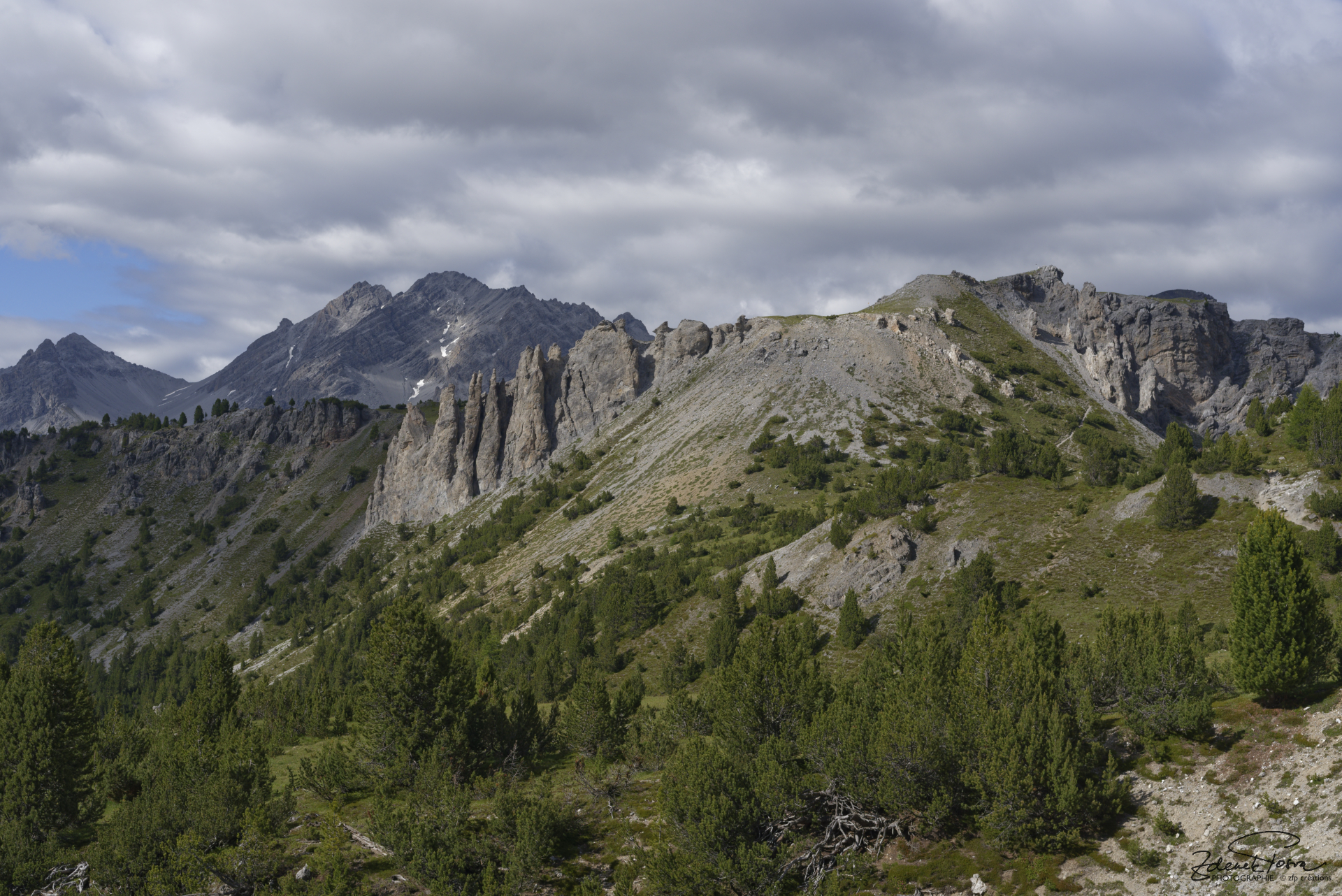 La descente au col Süsom Givé