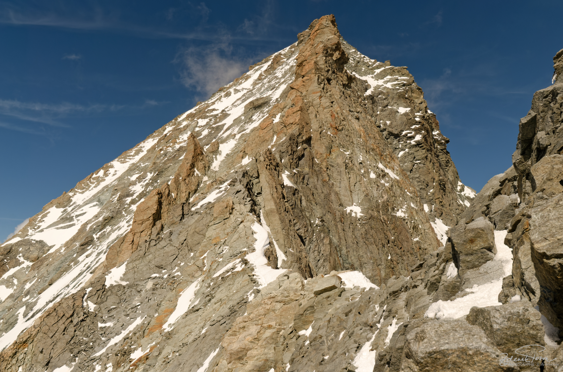 Le gendarme sur la crête