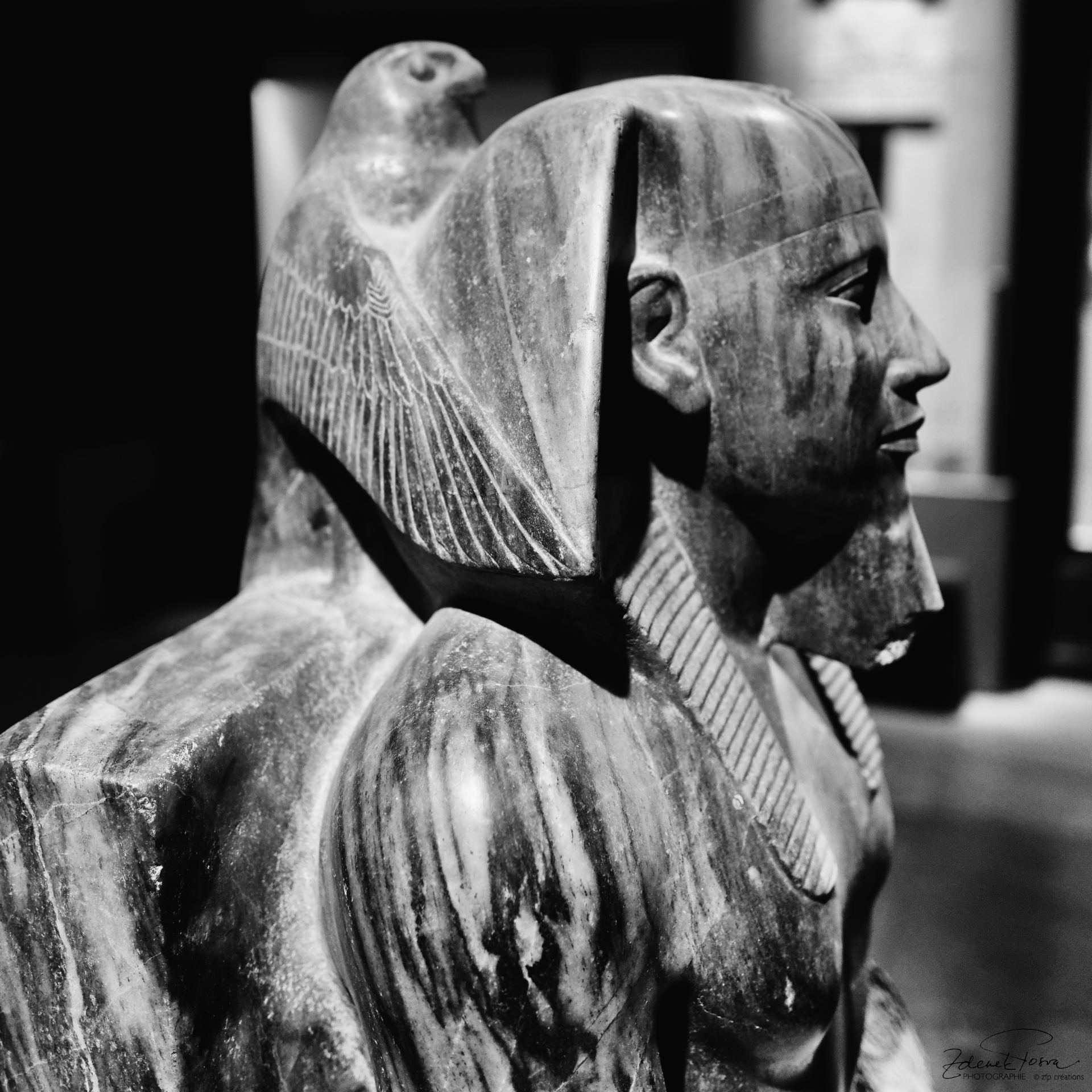 La statue de pharaon Khephren, fils de Kheops au musée du Caire