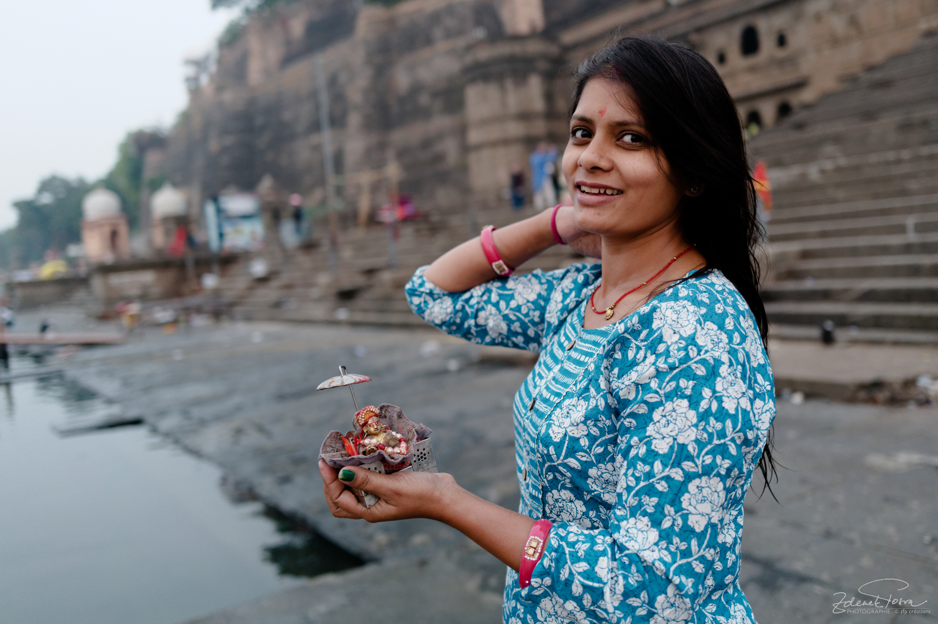 Des rituels au bord de la rivière Narmada