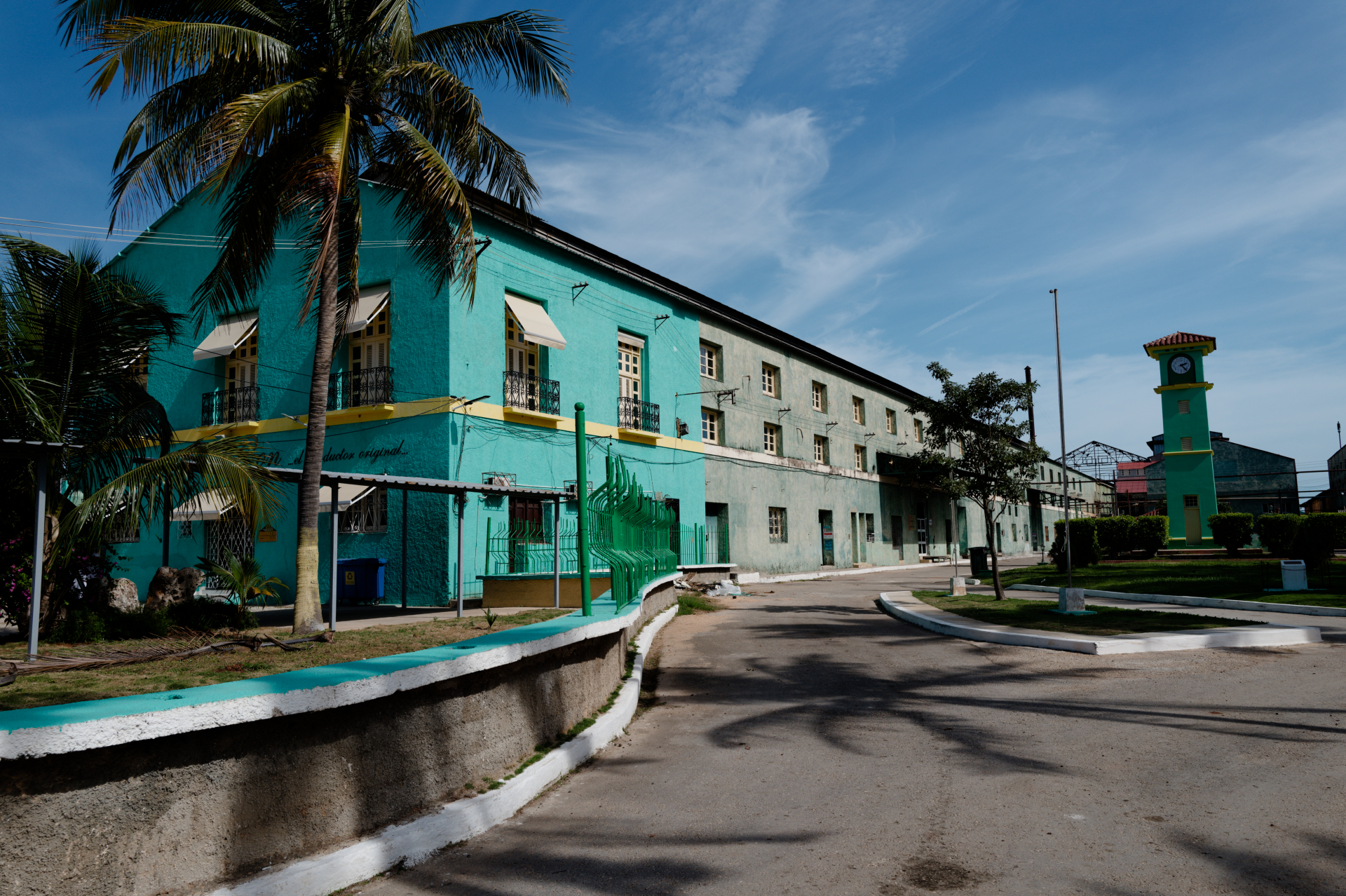 L'usine de production de rhum, Cárdenas