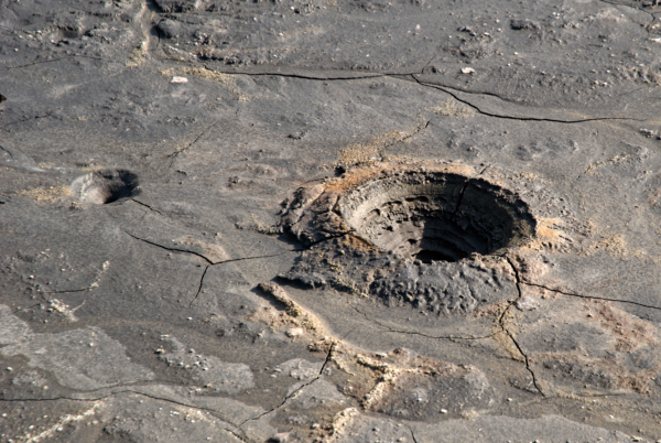 Une terre lunaire