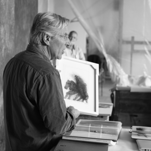 Dans l'atelier d'un sculpteur